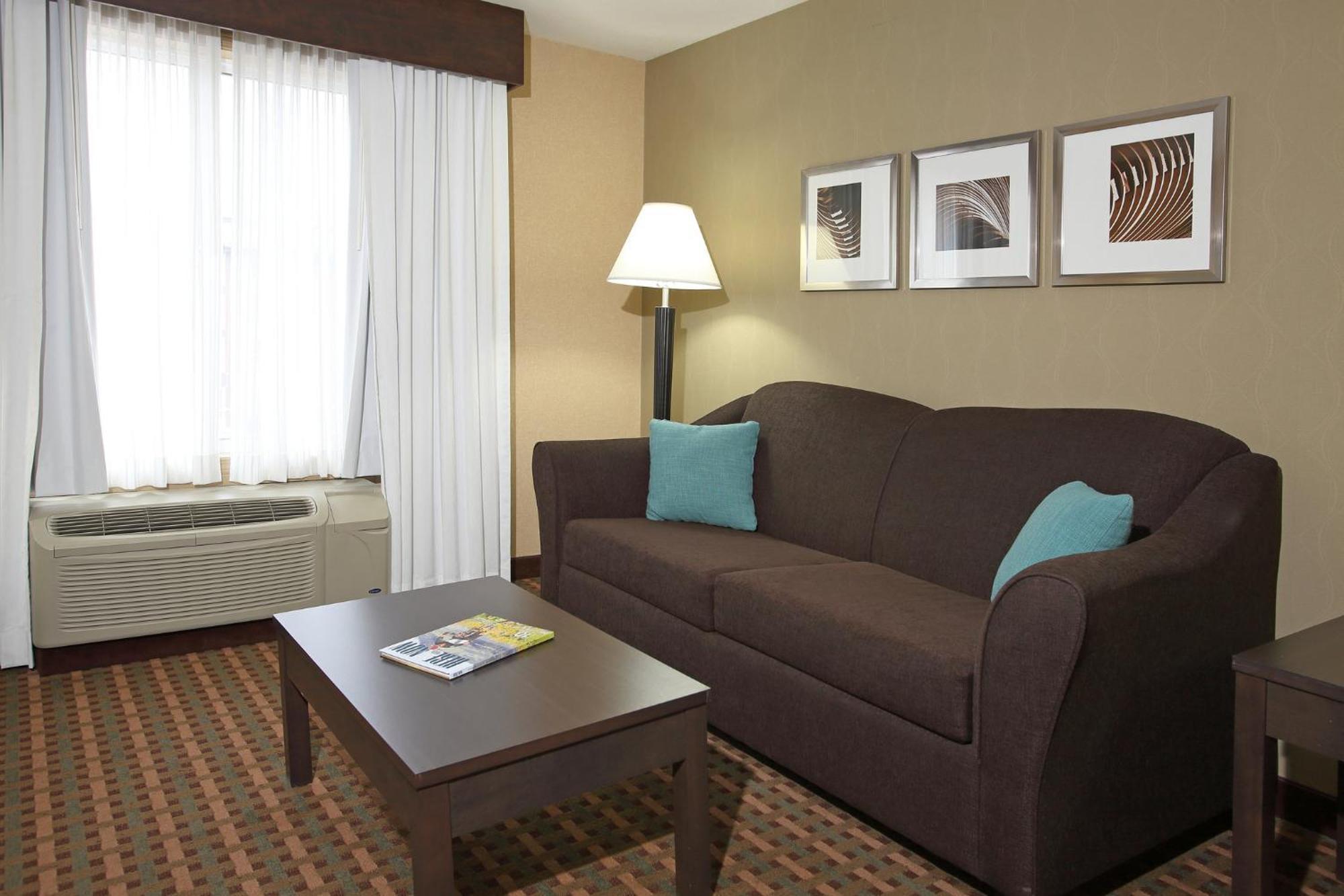 Holiday Inn Express Hotel & Suites Vernon, An Ihg Hotel Dış mekan fotoğraf